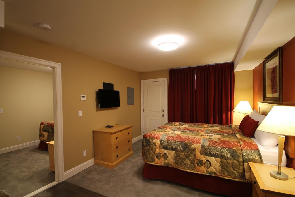 Sahara Suites Osoyoos Kamer foto