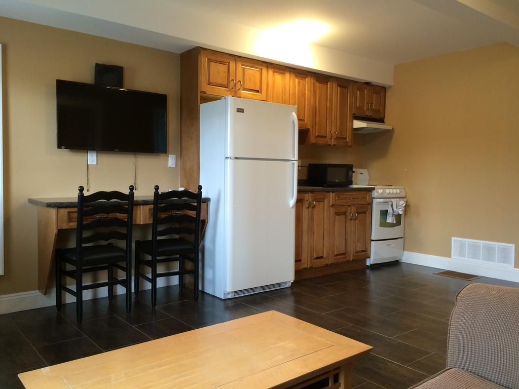 Sahara Suites Osoyoos Kamer foto